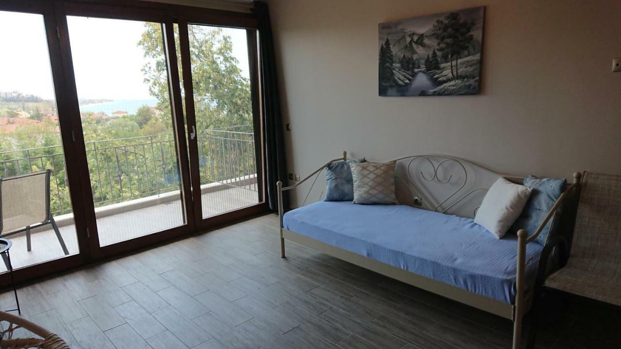 Stone House With Seaview Apartment Nea Poteidaia Luaran gambar